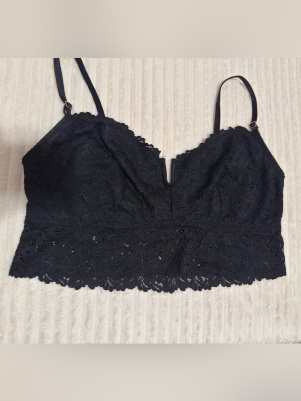 PINK Victoria's Secret Black Lace Bandeau Bralette